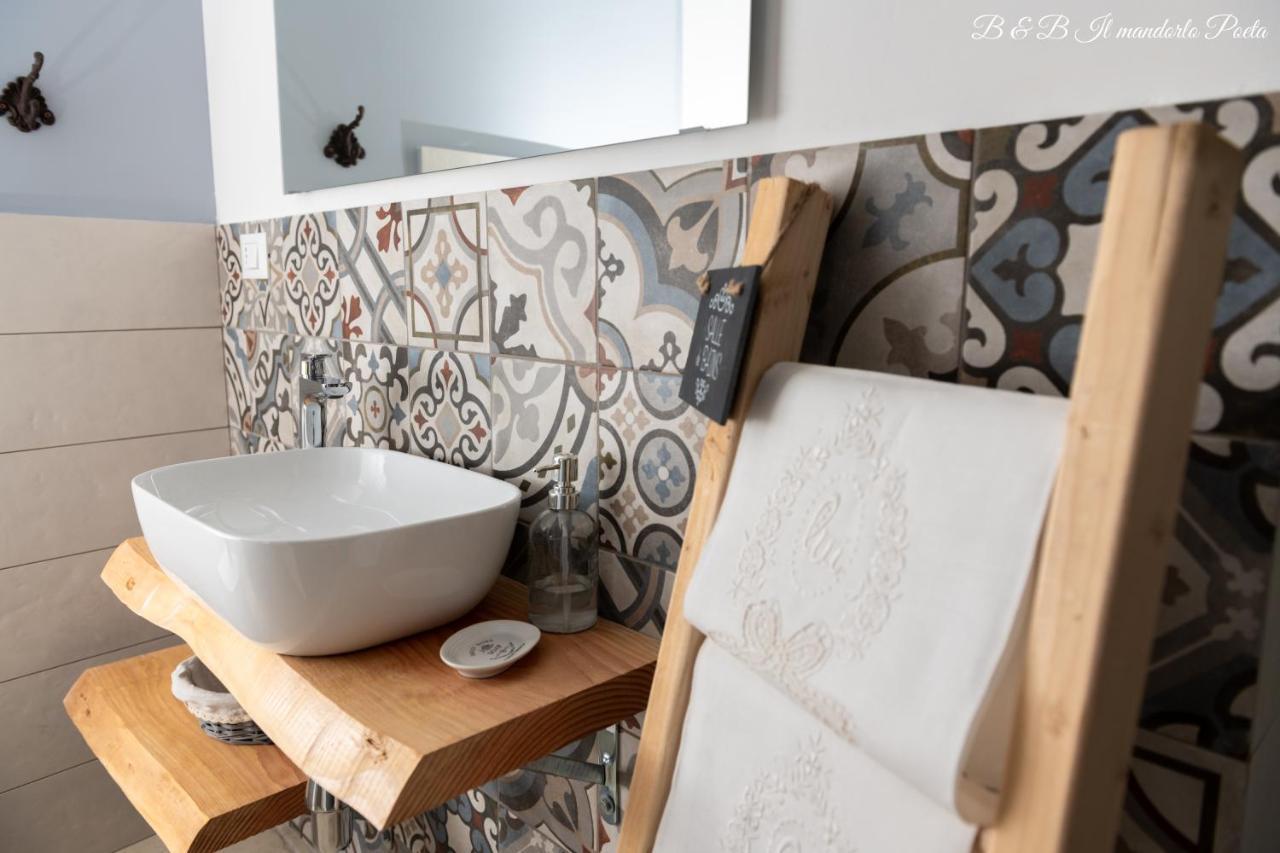 Il Mandorlo Poeta Bed and Breakfast Ostuni Εξωτερικό φωτογραφία
