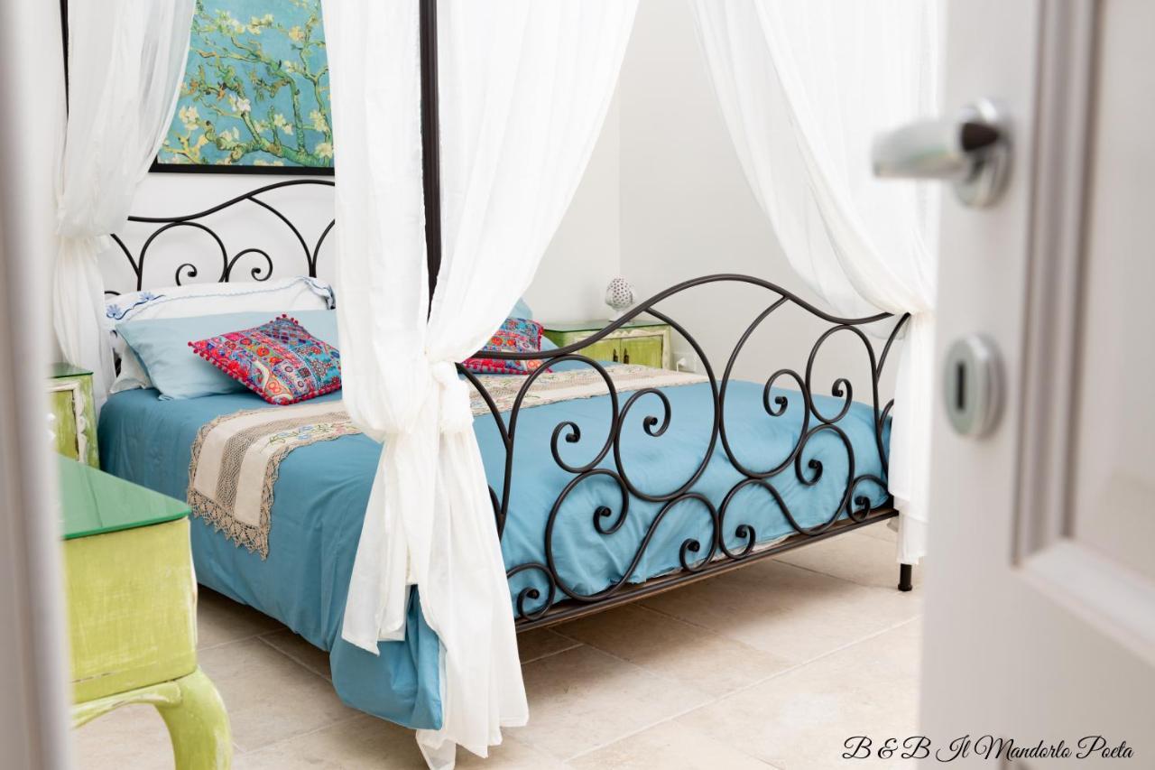 Il Mandorlo Poeta Bed and Breakfast Ostuni Εξωτερικό φωτογραφία