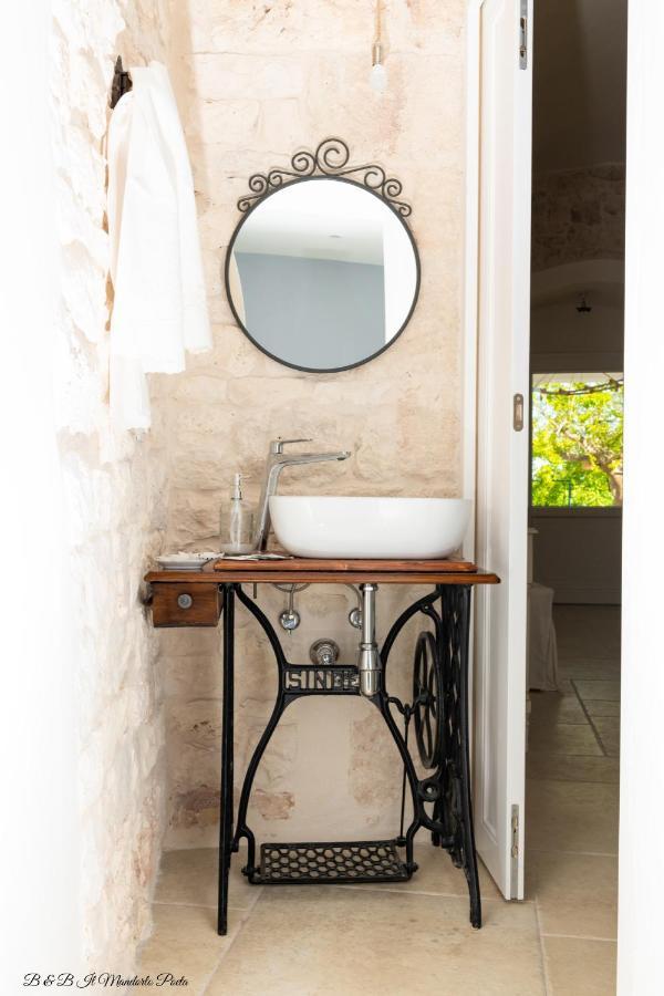 Il Mandorlo Poeta Bed and Breakfast Ostuni Εξωτερικό φωτογραφία